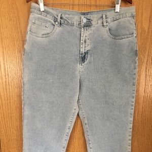 Stretch jean shorts